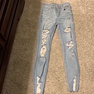 Light wash skinny jeans